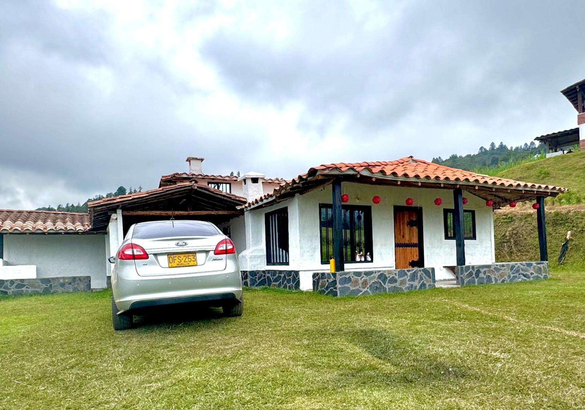 La Colina Magik Guarne Exterior foto